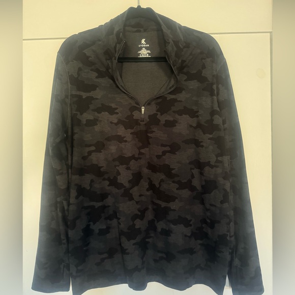 Men's Kyodan Gray camouflage Long Sleeve Seamless 1/4 Zip Shirt - Picture 7 of 7